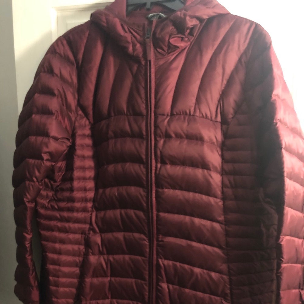 Women's puffer jacket